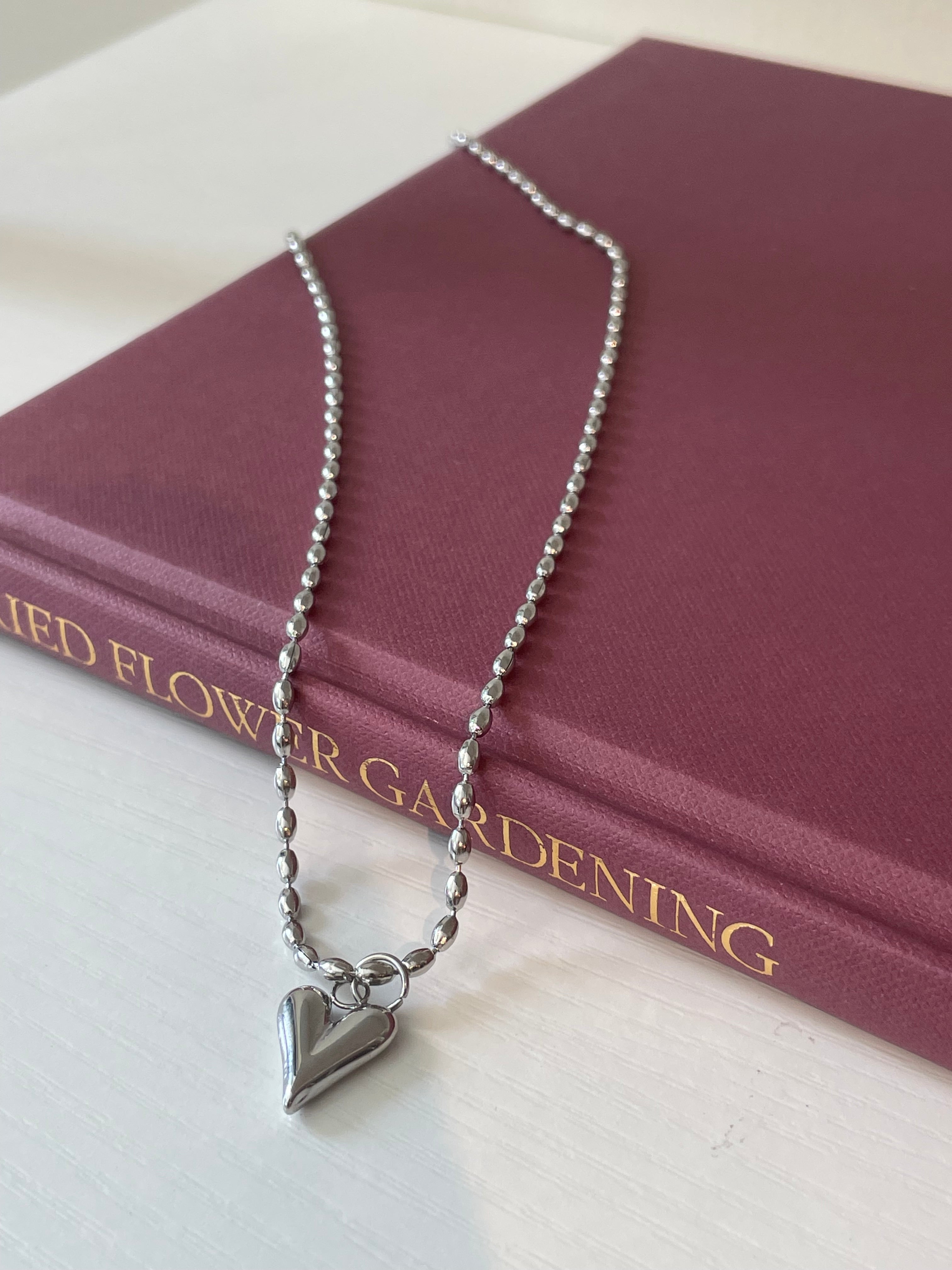 Frankie Silver Heart Necklace Indigo Muse – elizabeth o. vintage